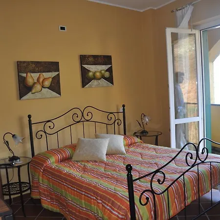 Ontani Hotel 3*
